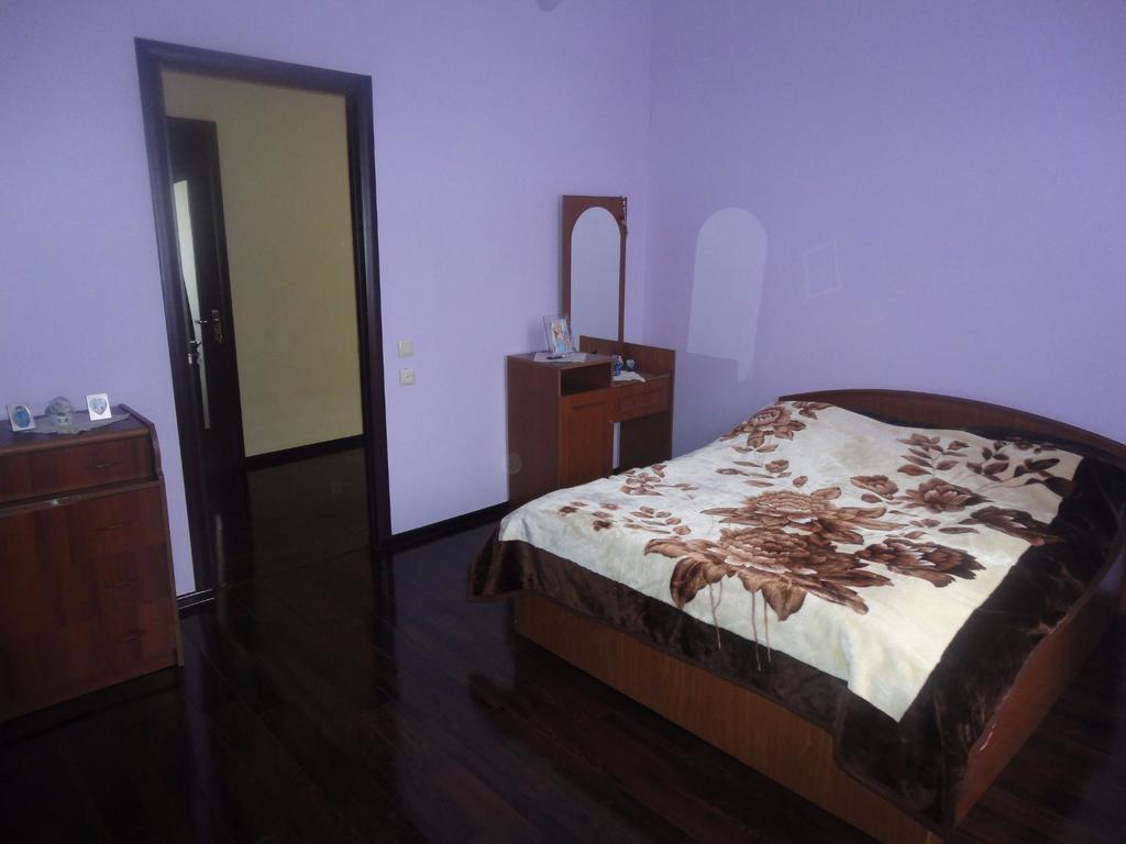 Guest House Надежда Koboeleti Buitenkant foto